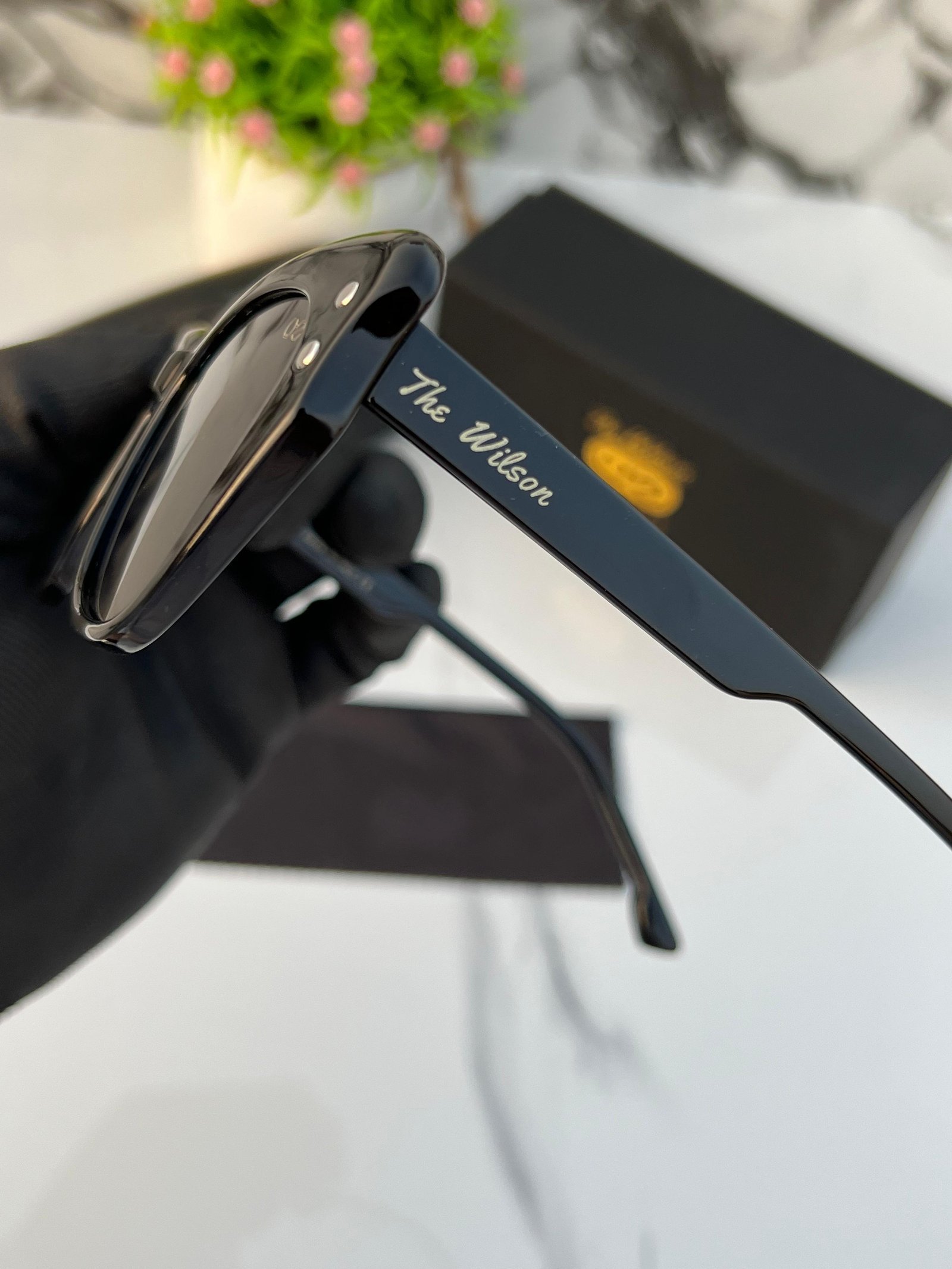 Branded The Wlson Cateye Full Black Sunglasses (With Original Kit) - Image 4