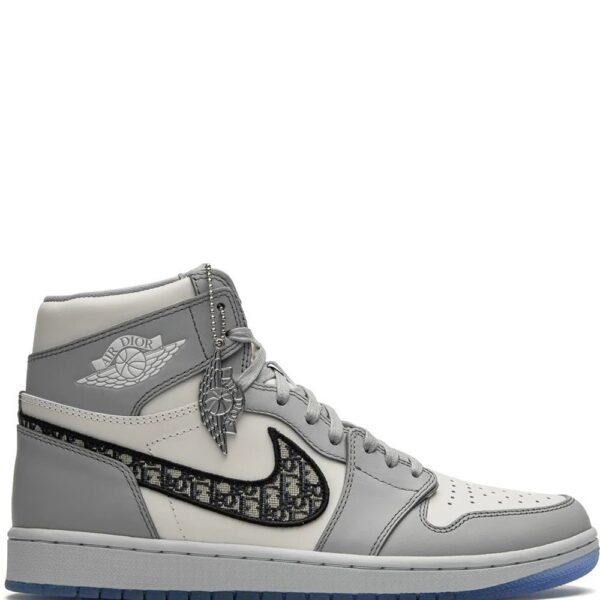 Nike Air Jordan Retro 1 Dior
