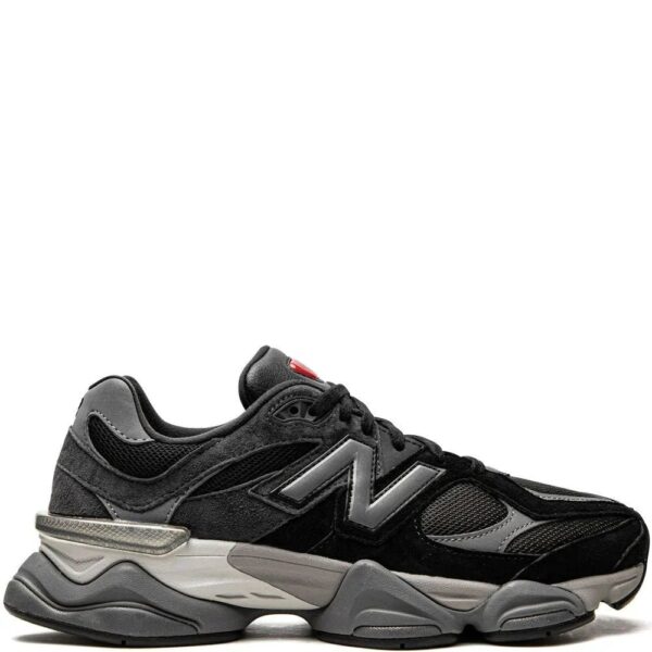9060 "Black/Castlerock"