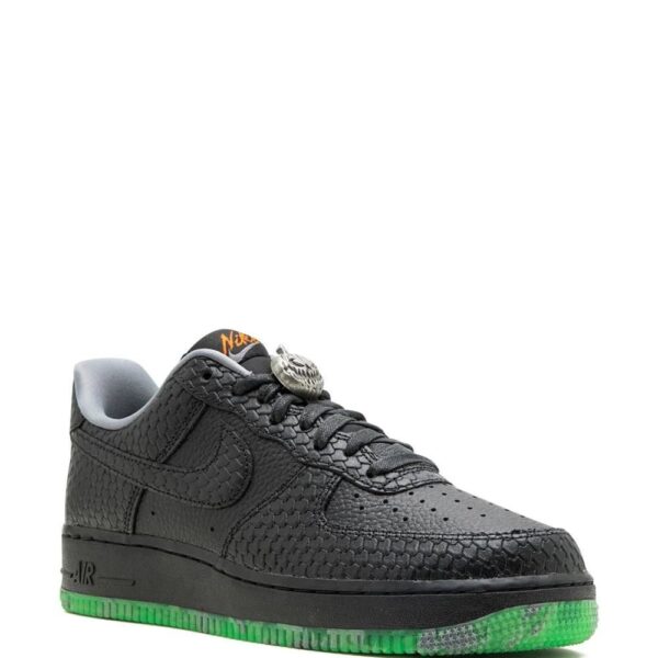 Alternative view of Nike Airforce 1 halloween 2023