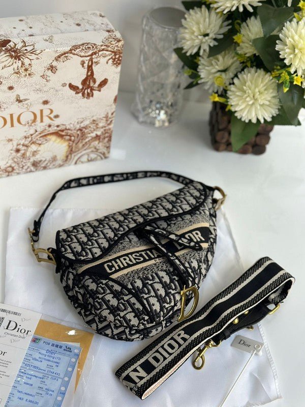 Branded CD Saddul Signature Premium Bag (CD-1148) - Image 4