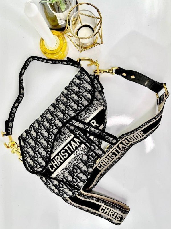 Branded CD Saddul Signature Premium Bag (CD-1148)