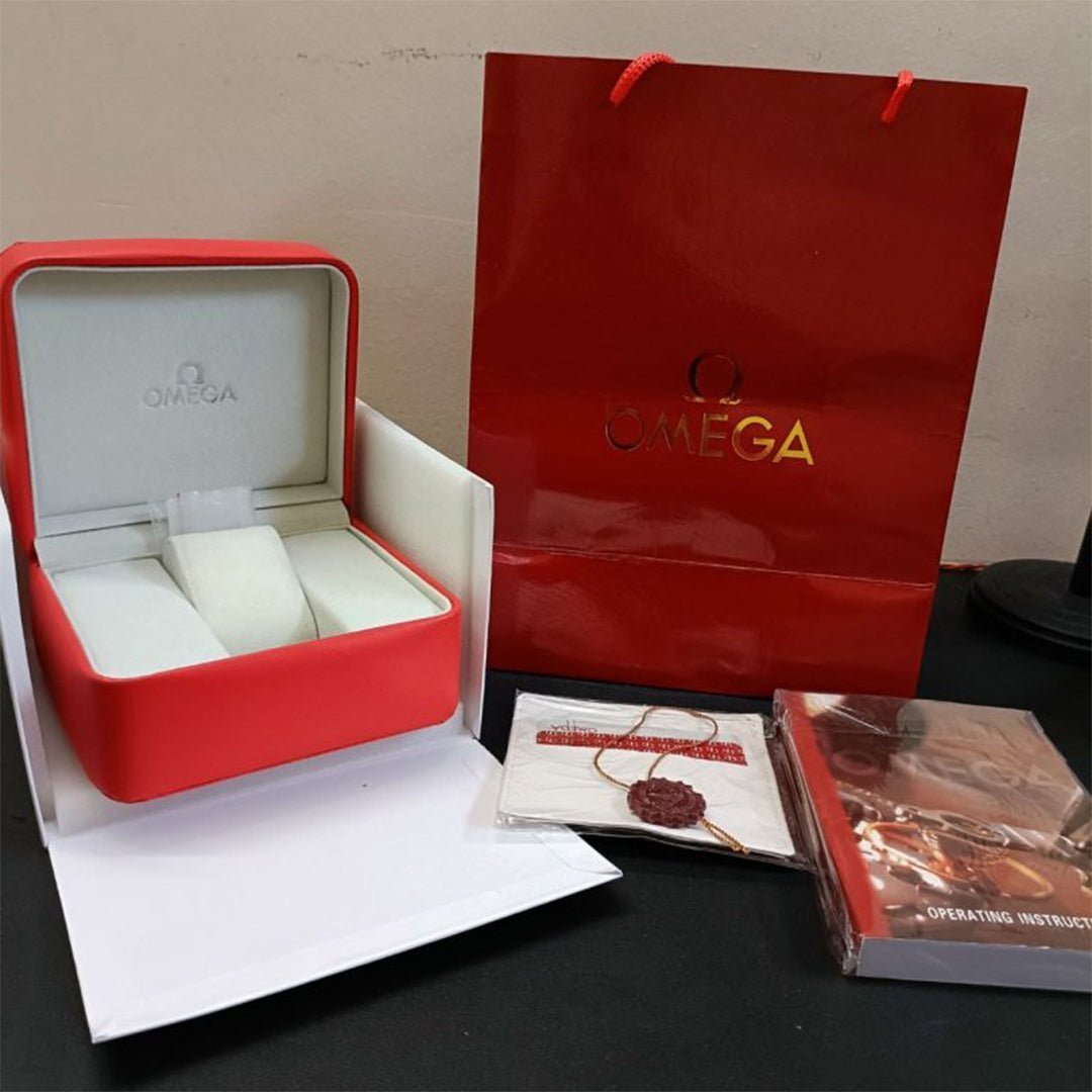 Omega Speedmaster Slim Silver Black Metal Watch - Image 2