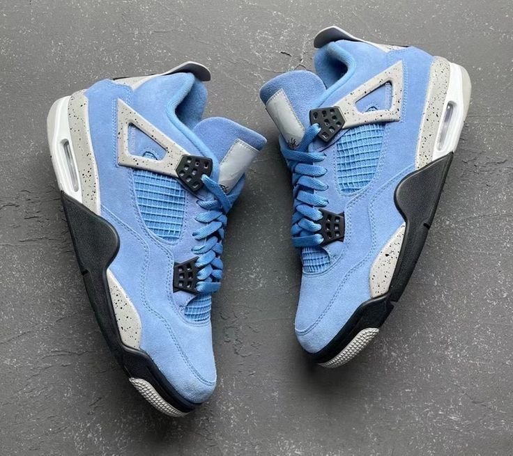 NIKE AIR JORDAN RETRO 4 - Image 2