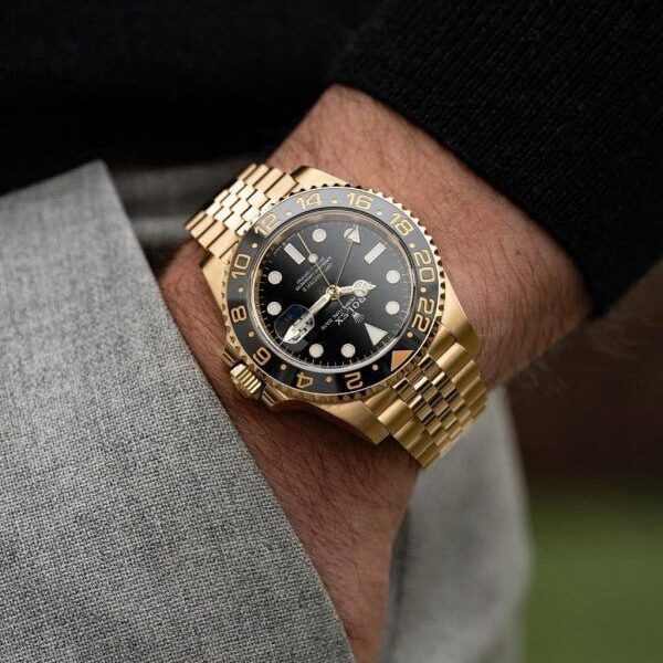 Alternative view of ROLEX GMT MASTER 2 TOP PRIMIUM QUILTY WATCH