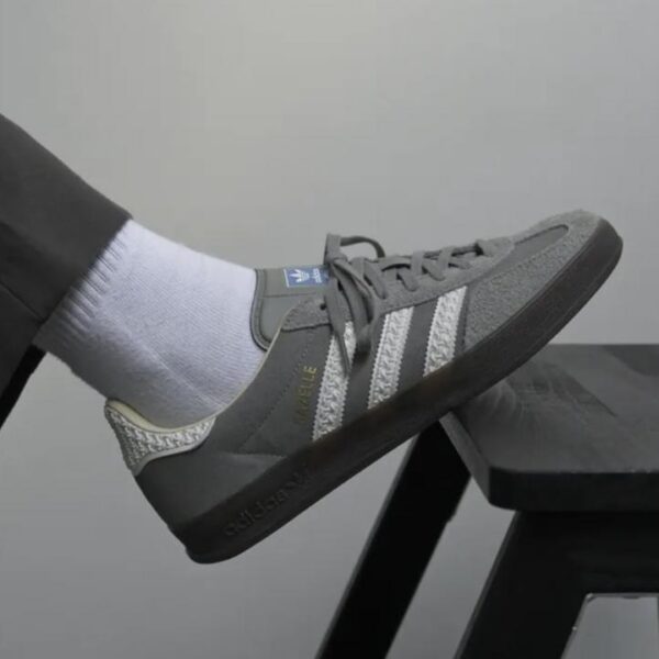 ADIDA.S GAZELLE GREY WOLF